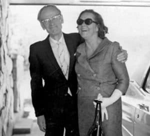 Philo T and Pem Farnsworth after their sacred Mormon Temple wedding in 1970